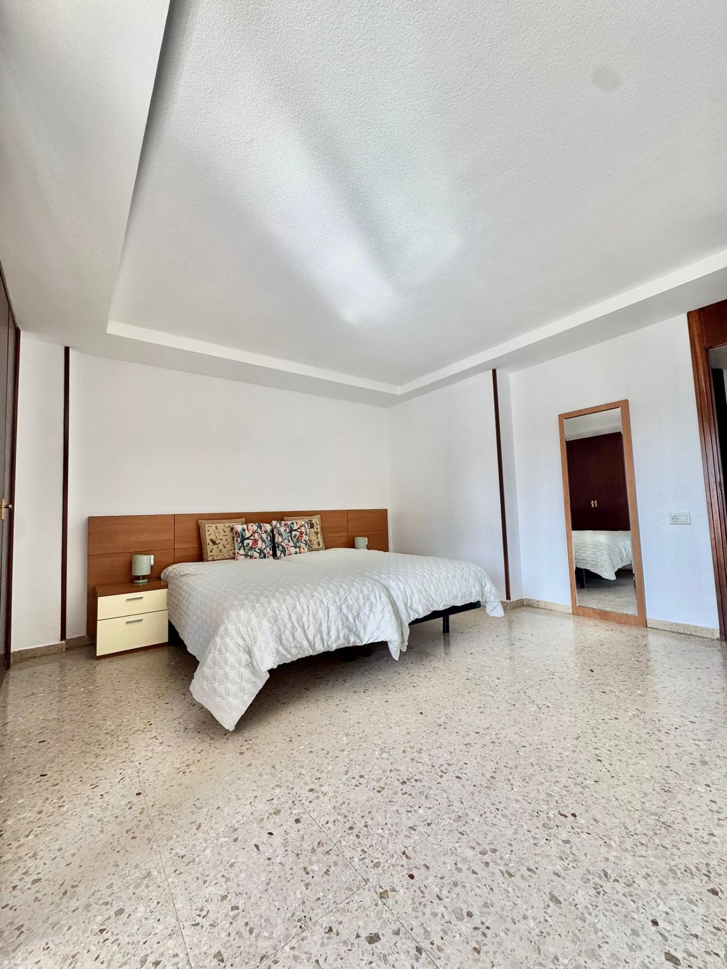 Apartamento con IMPRESIONANTES vistas al mar, Edif. Coblanca 8, playa Levante, Benidorm