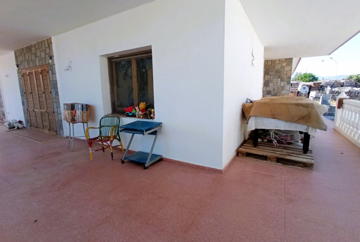 INDEPENDENT VILLA OF 500M2 – LAND OF 10,000M2 NEXT TO BONALBA – MUCHAMIEL