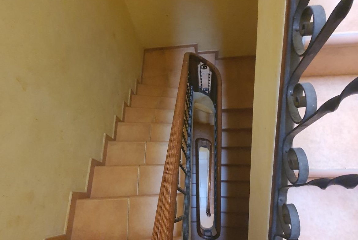 !!OPORTUNIDAD INVERSORES!! MAGNÍFICO EDIFICIO REFORMADO EN PLENO CENTRO DE ALICANTE