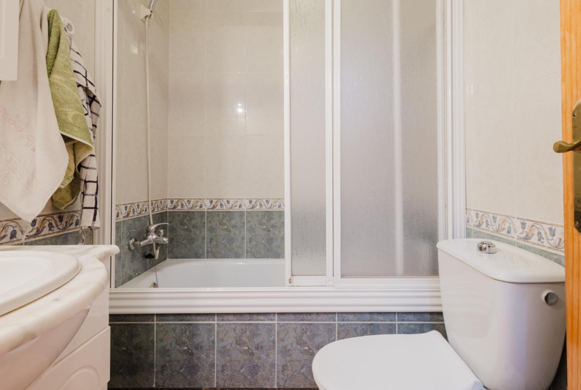ESPACIOSA VIVIENDA DE 3 AMPLIAS HABITACIONES