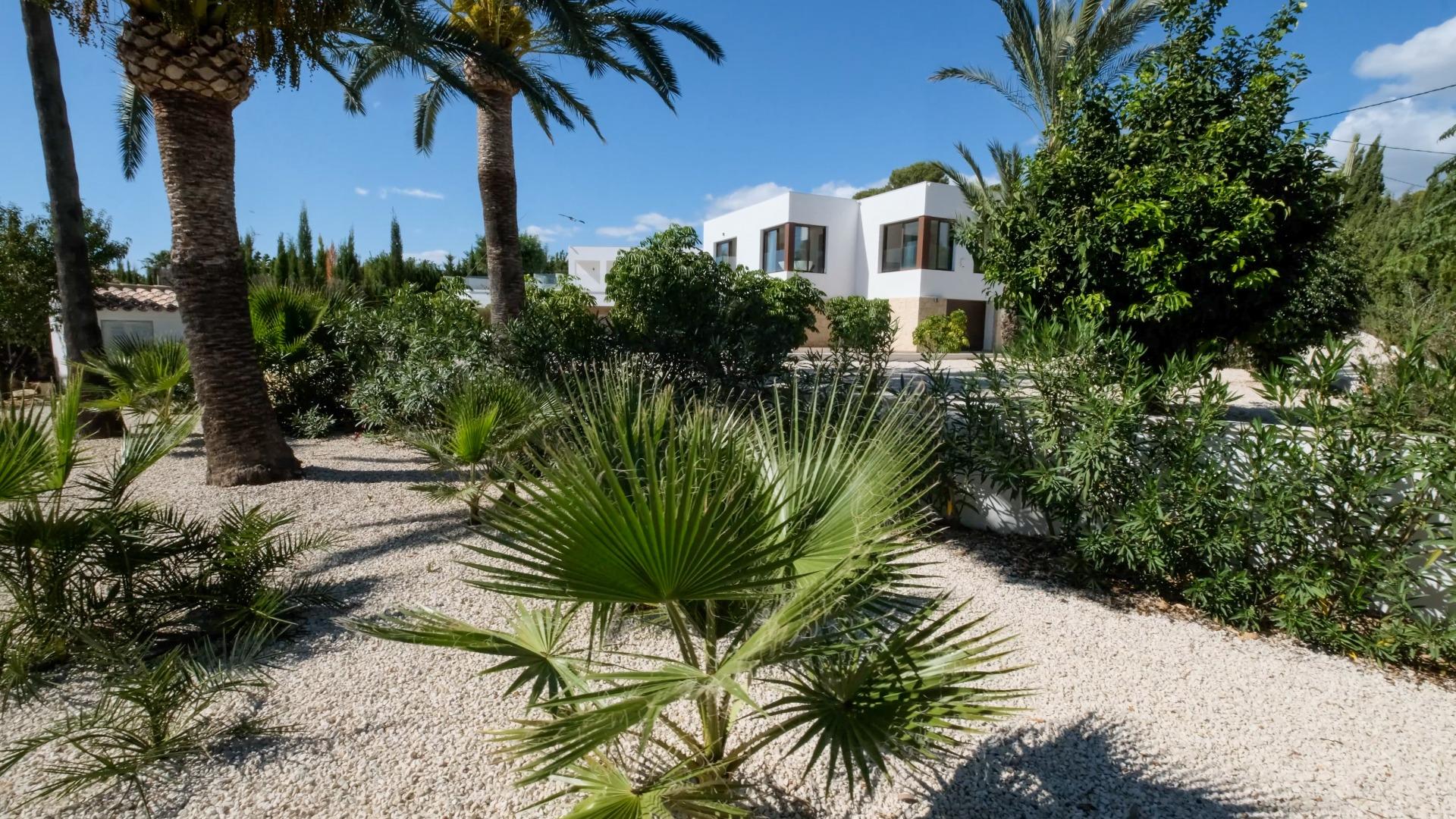 3-29-14 “Stunning Villa with scenic views to the sea and valle in Altea”