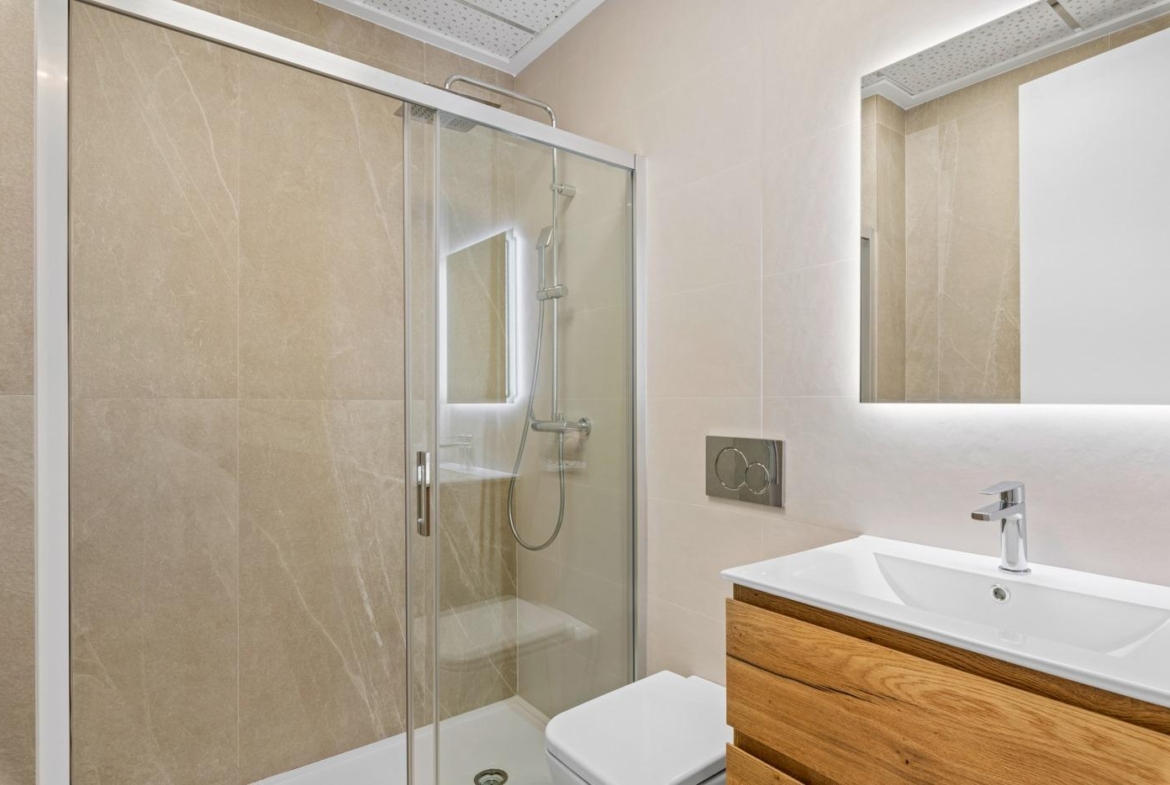 OBRA NUEVA. RESIDENCIAL PRIVADA EN BENIJOFAR. 2 DORM. 2 BAÑOS. TERRAZA 16 M2. PISCINA.