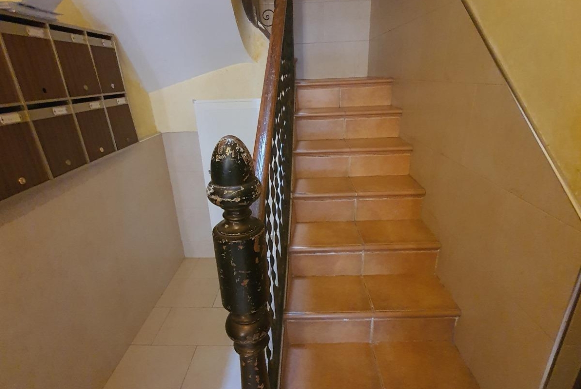!!OPORTUNIDAD INVERSORES!! MAGNÍFICO EDIFICIO REFORMADO EN PLENO CENTRO DE ALICANTE