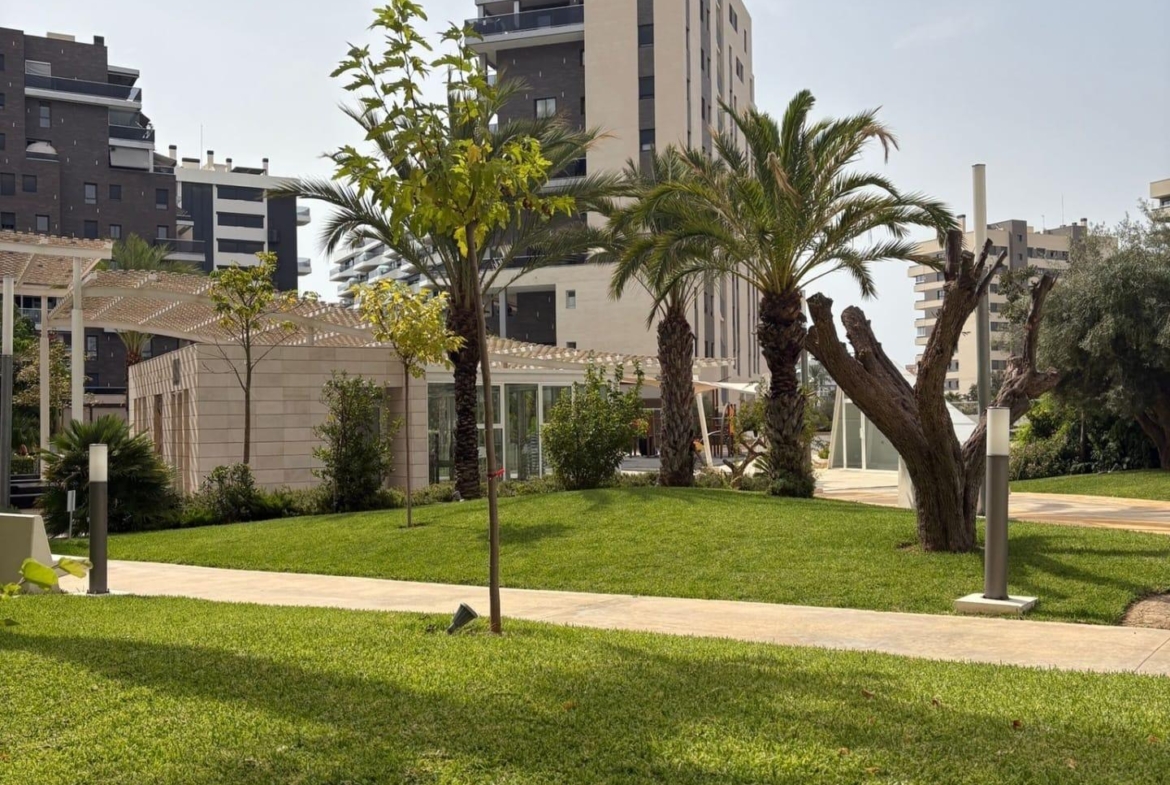 RESIDENCIAL ITACA, en Pau 5, bonito apartamento con gran terraza