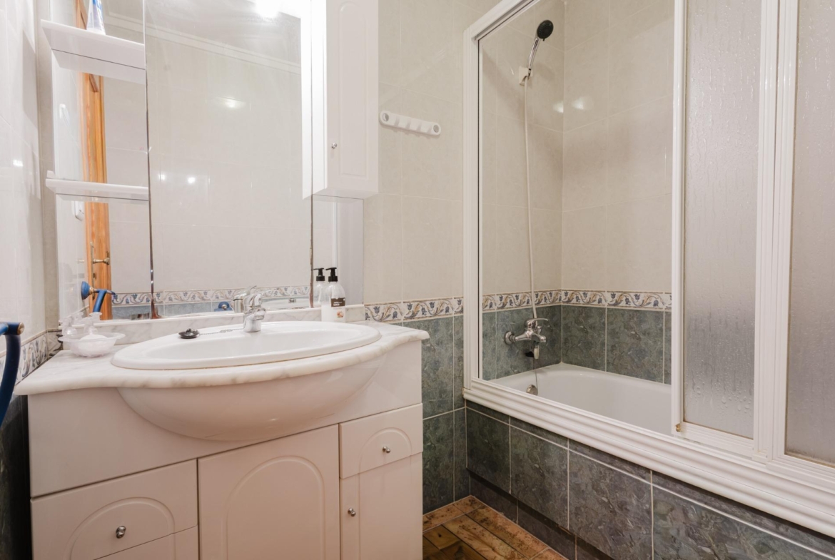 ESPACIOSA VIVIENDA DE 3 AMPLIAS HABITACIONES