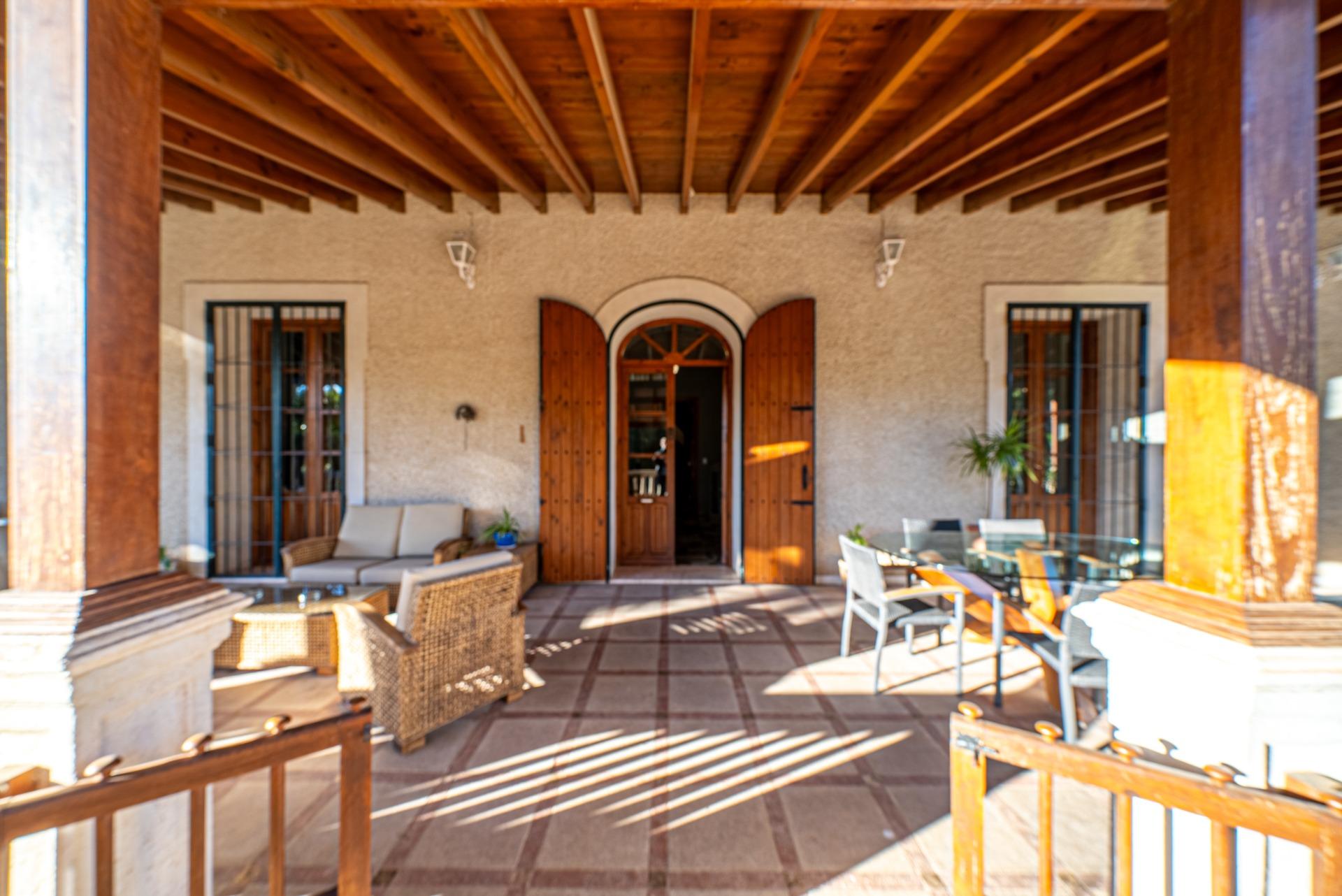 3-3-119 Rustic Oasis: Large House with Land All the Amenities