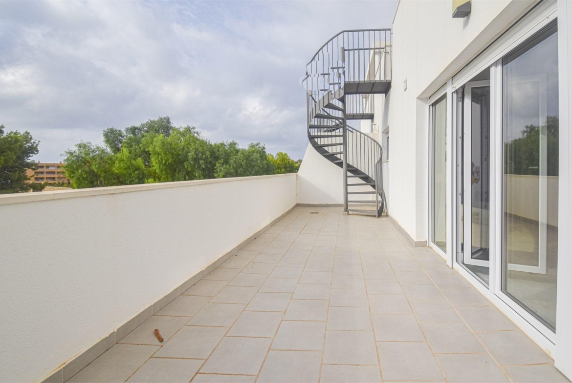 Spectacular Penthouse in Villajoyosa – Montiboli 🌴