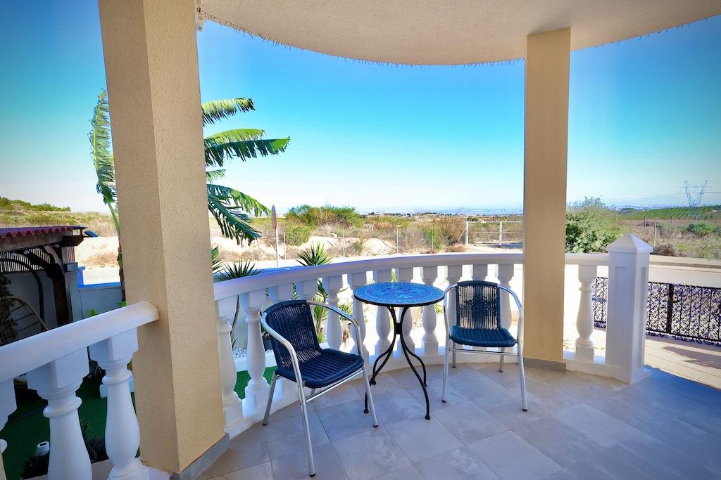 Independent villa in San Miguel de Salinas