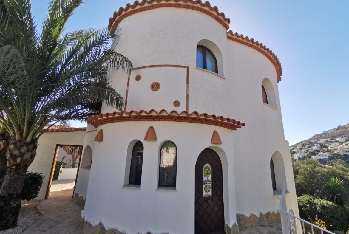 Villa with Sea Views in Cumbre del Sol 🏡🌊