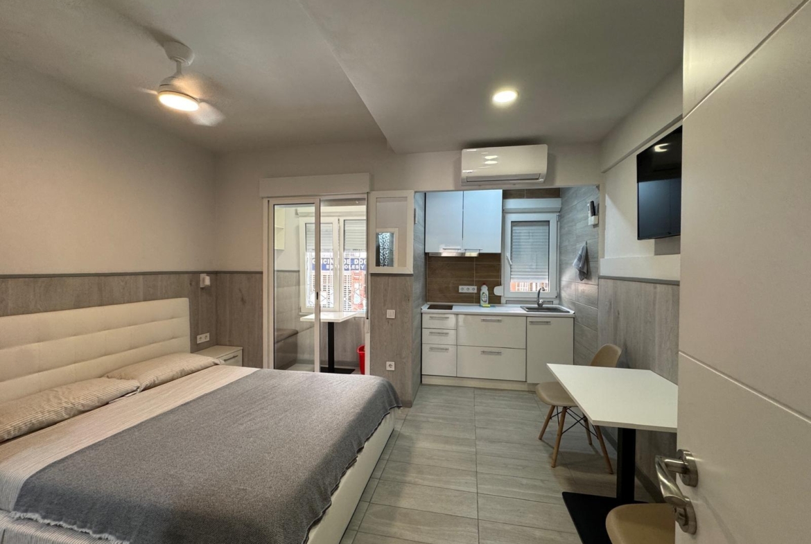 2 BAÑOS. 65 M2. SECADO POR DOS ESTUDIOS PARA ALQUILAR