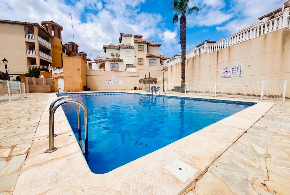 Live the Mediterranean lifestyle in Orihuela Costa!