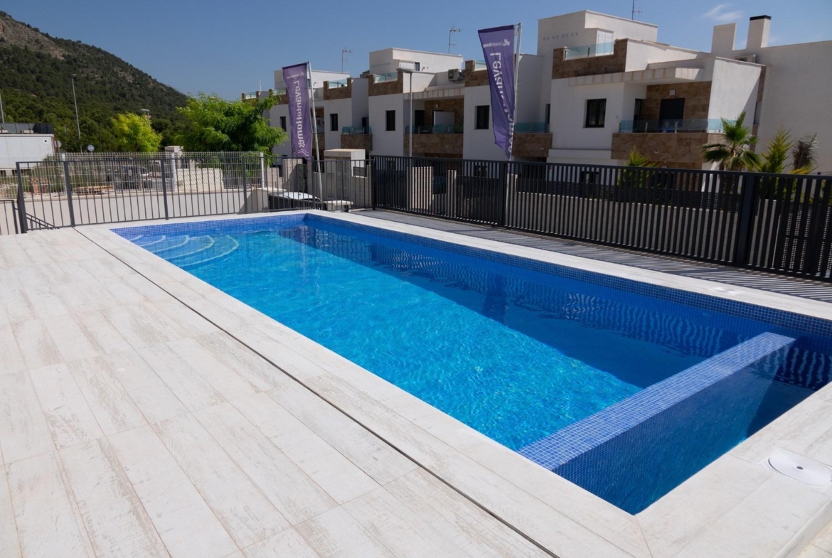 Independent villas with fully customizable pool