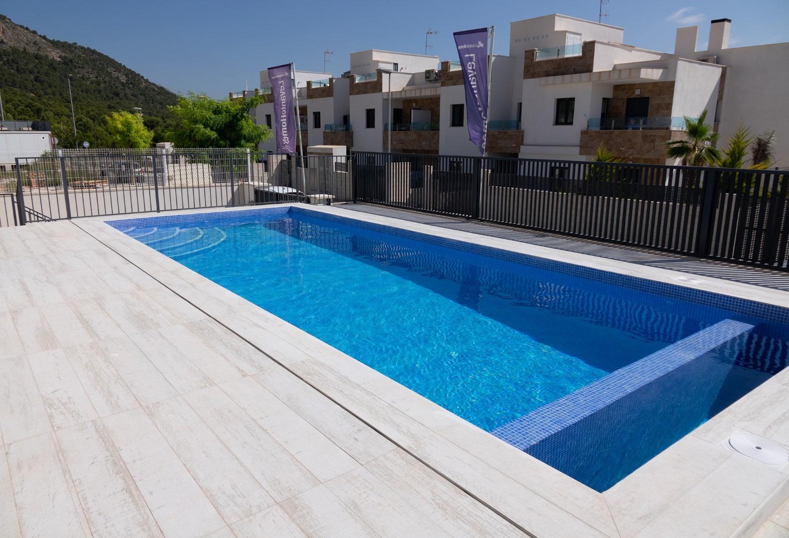 3-3-58 Independent villas with fully customizable pool