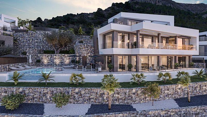 Luxury villa with private pool and sea views
