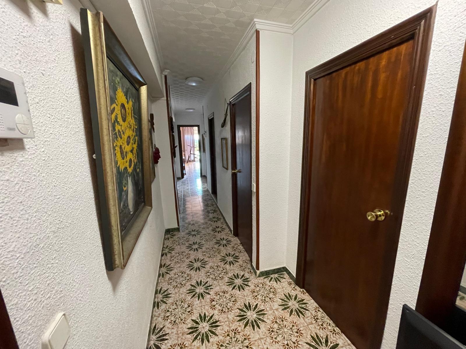 Indrukwekkend appartement in Benalúa met vrij uitzicht