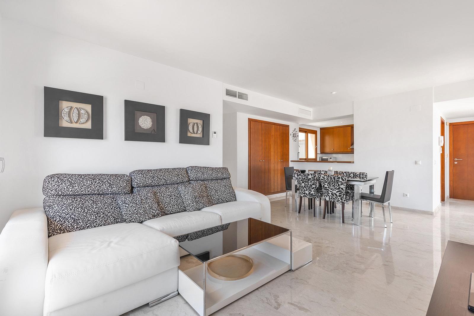 “LA RECOLETA” ATICO CON TRES TERRAZAS. GARAJE+TRASTERO. 2 DORM. 2 BAÑOS. 201 M2. PISCINAS.
