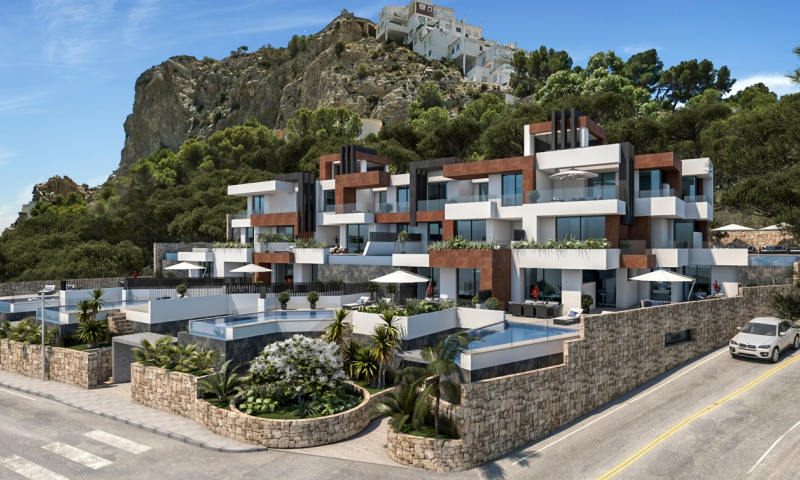 EERSTE LIJN VAN STRAND IN BENIDORM EN MET PRIVE-POEL !!!