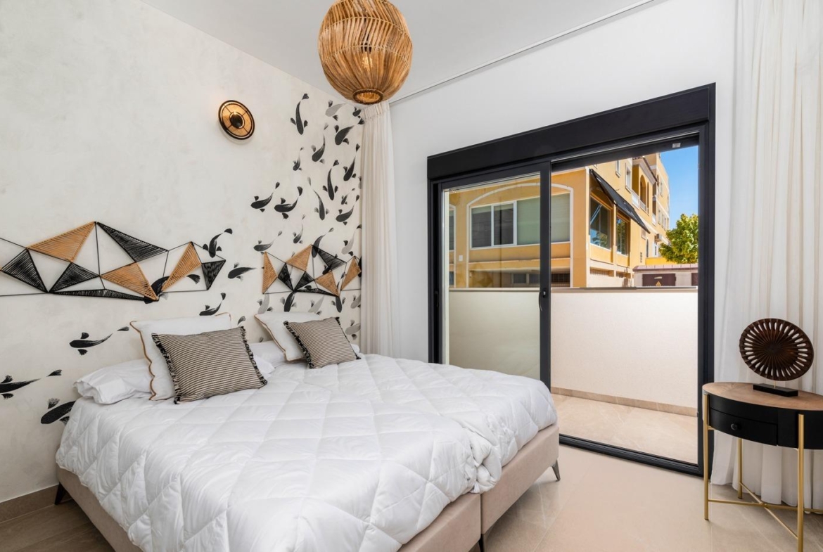 OBRA NUEVA. RESIDENCIAL PRIVADA EN BENIJOFAR. 2 DORM. 2 BAÑOS. TERRAZA 16 M2. PISCINA.