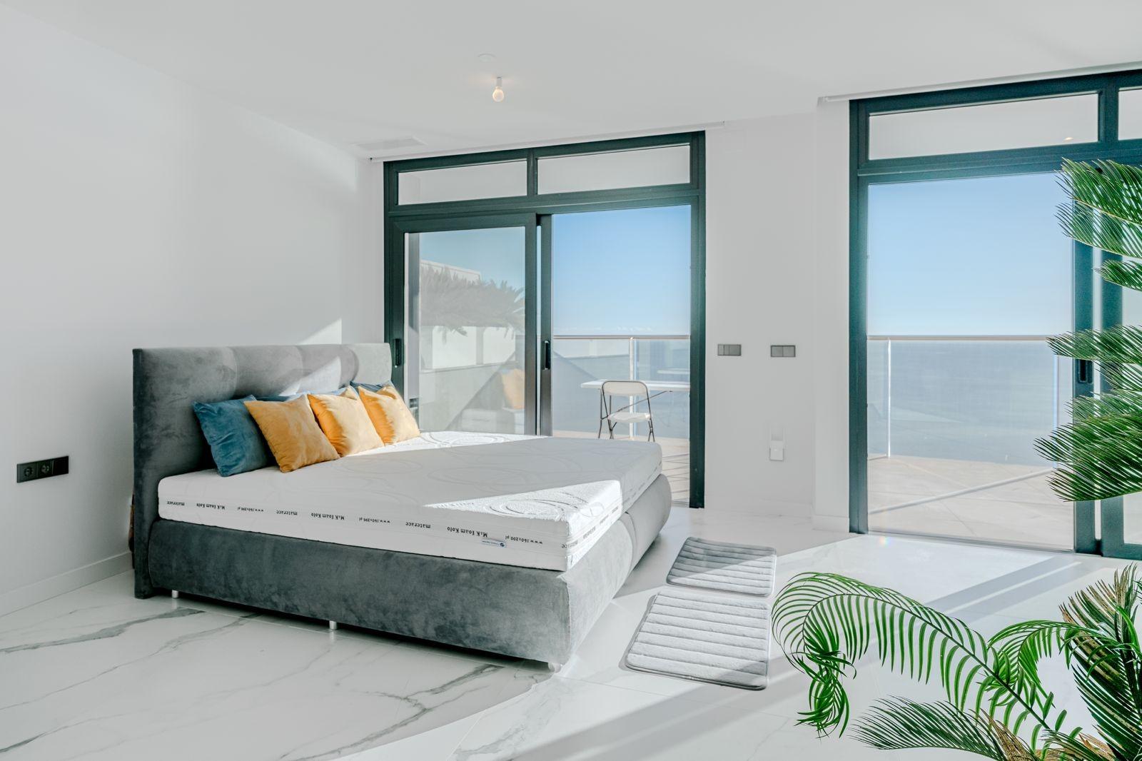 Premium Apartment at Sunset Cliffs – 29th Floor