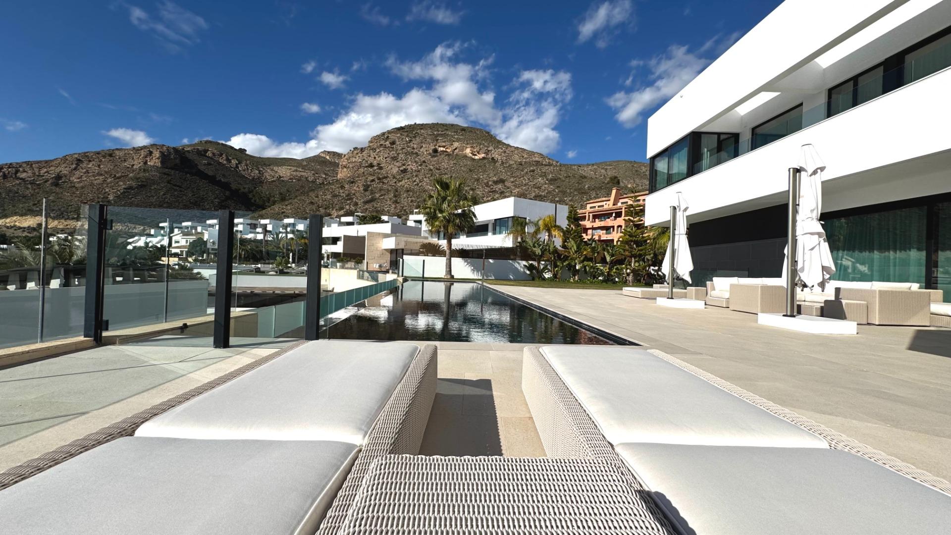 3-30-36 Unique Villa in Sierra Cortina