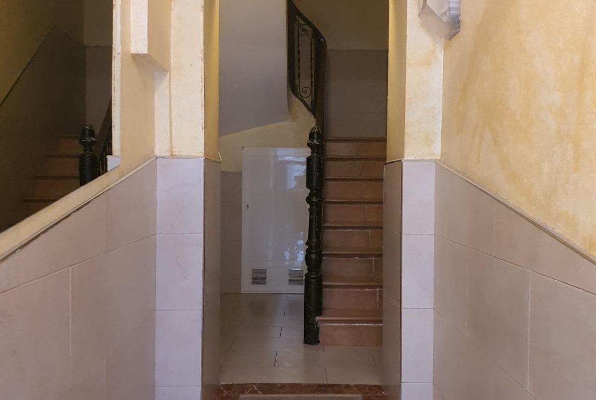 !!OPORTUNIDAD INVERSORES!! MAGNÍFICO EDIFICIO REFORMADO EN PLENO CENTRO DE ALICANTE