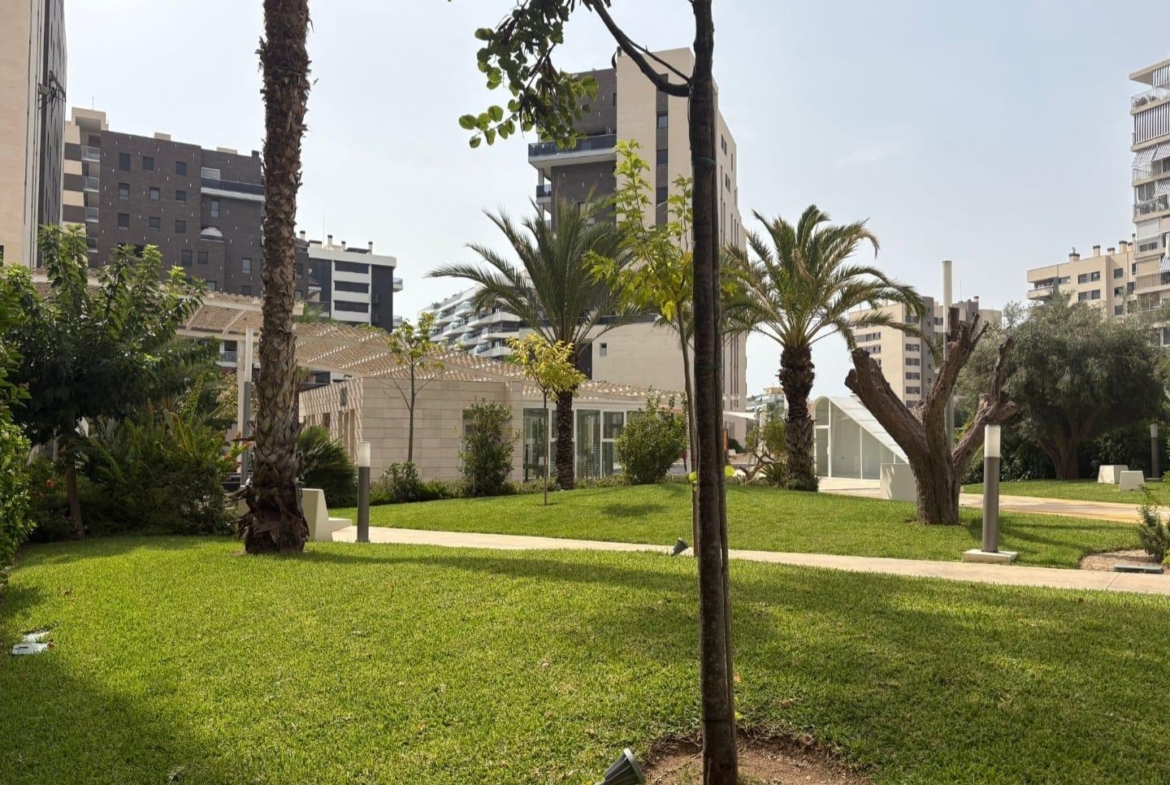 RESIDENCIAL ITACA, en Pau 5, bonito apartamento con gran terraza