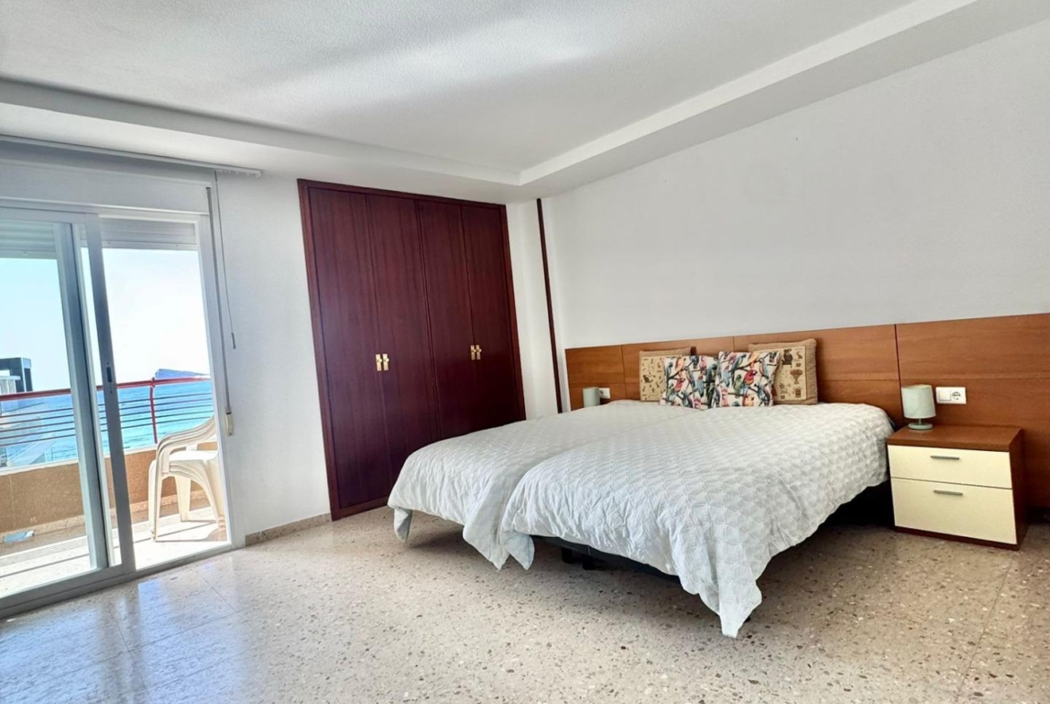 Apartamento con IMPRESIONANTES vistas al mar, Edif. Coblanca 8, playa Levante, Benidorm