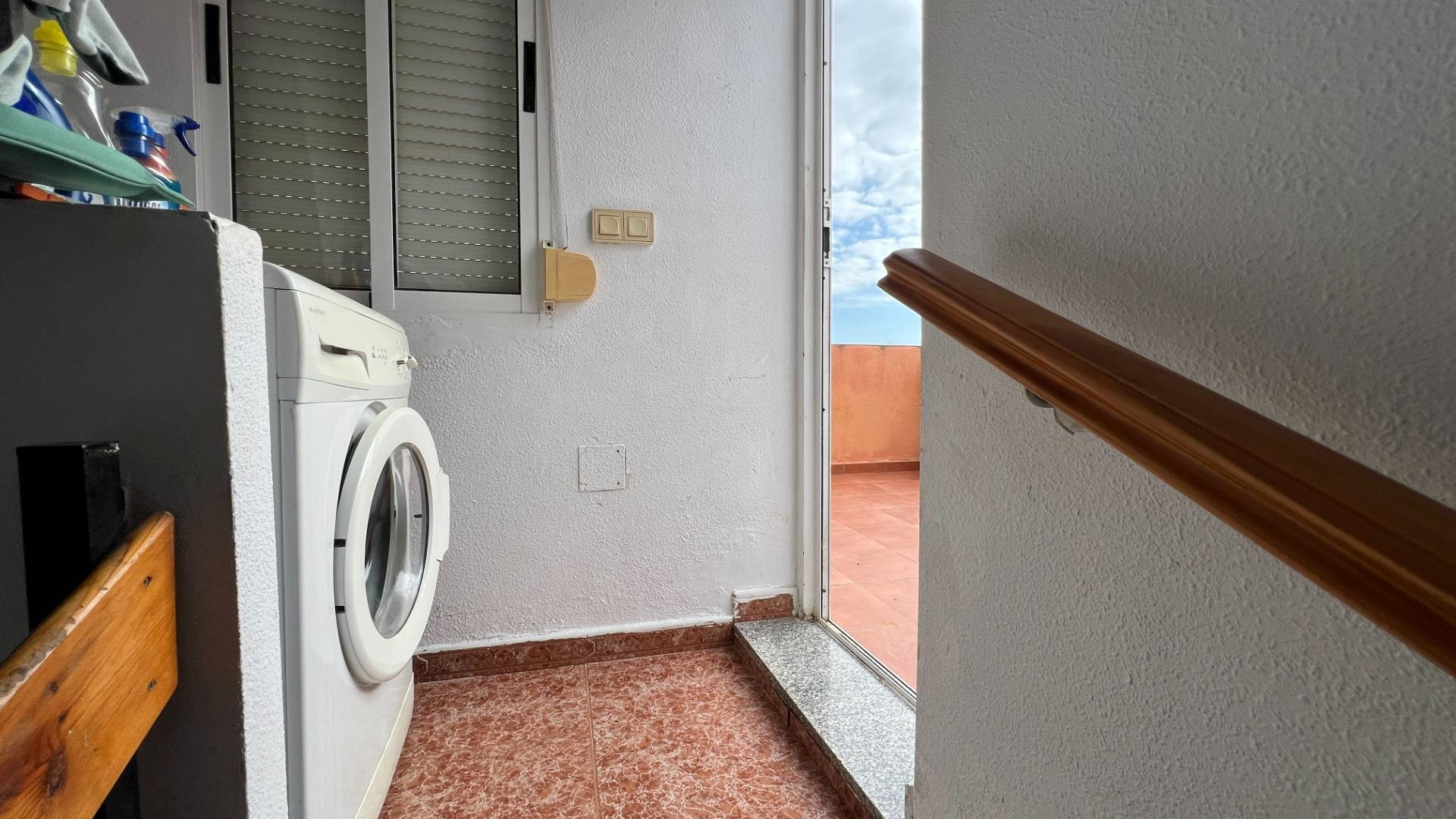 🏡 Your lakeside home with ☀️ solarium and 🌿 private garden in Torrevieja!