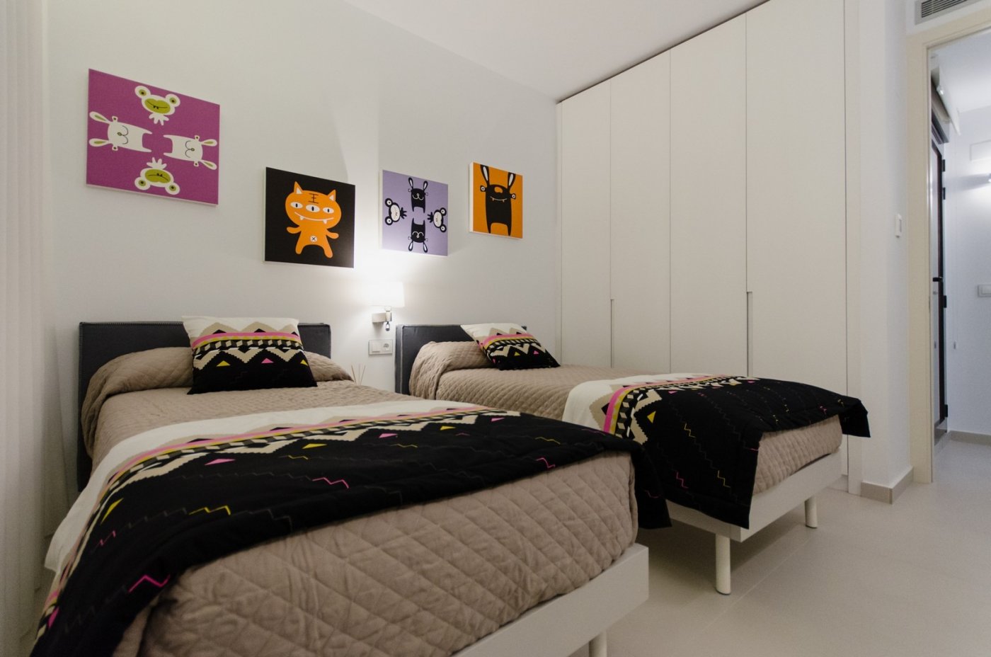 3-31-2 NEW CONSTRUCTION VILLAS 250 m FROM THE BEACH IN CAMPOAMOR