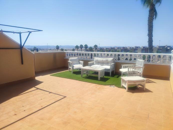 SPECTACULAR VILLA WITH 6 BEDROOMS AND 4 BATHROOMS IN AGUAS NUEVAS