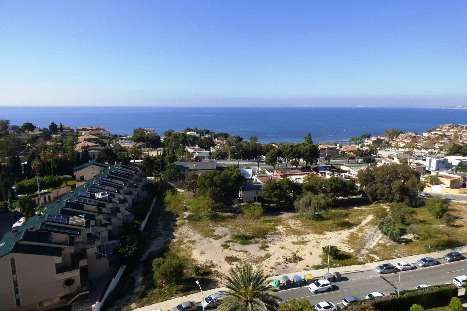 MAGNIFICO PISO CON VISTAS INCRÍBLES AL MAR EN CABO DE LAS HUERTAS!