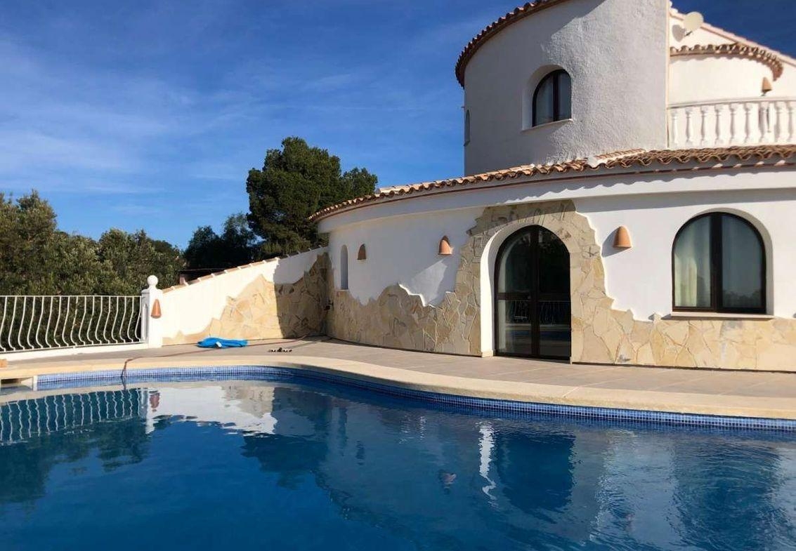 Villa with Sea Views in Cumbre del Sol 🏡🌊