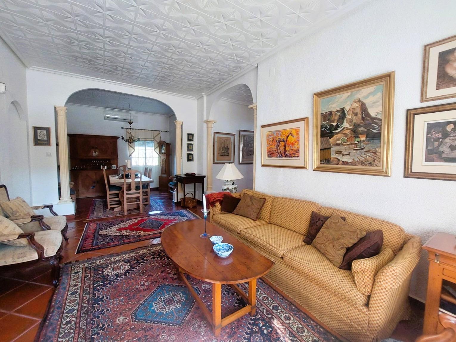 3-32-38 Charming mediterranean villa