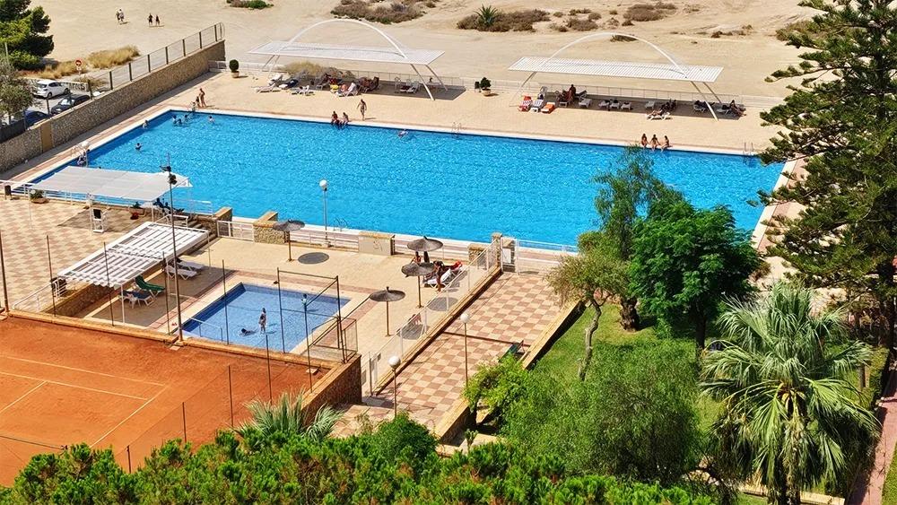 EXCLUSIVA VIVIENDA DE 178 METROS EN PRIMERA LÍNEA EN CABO HUERTAS