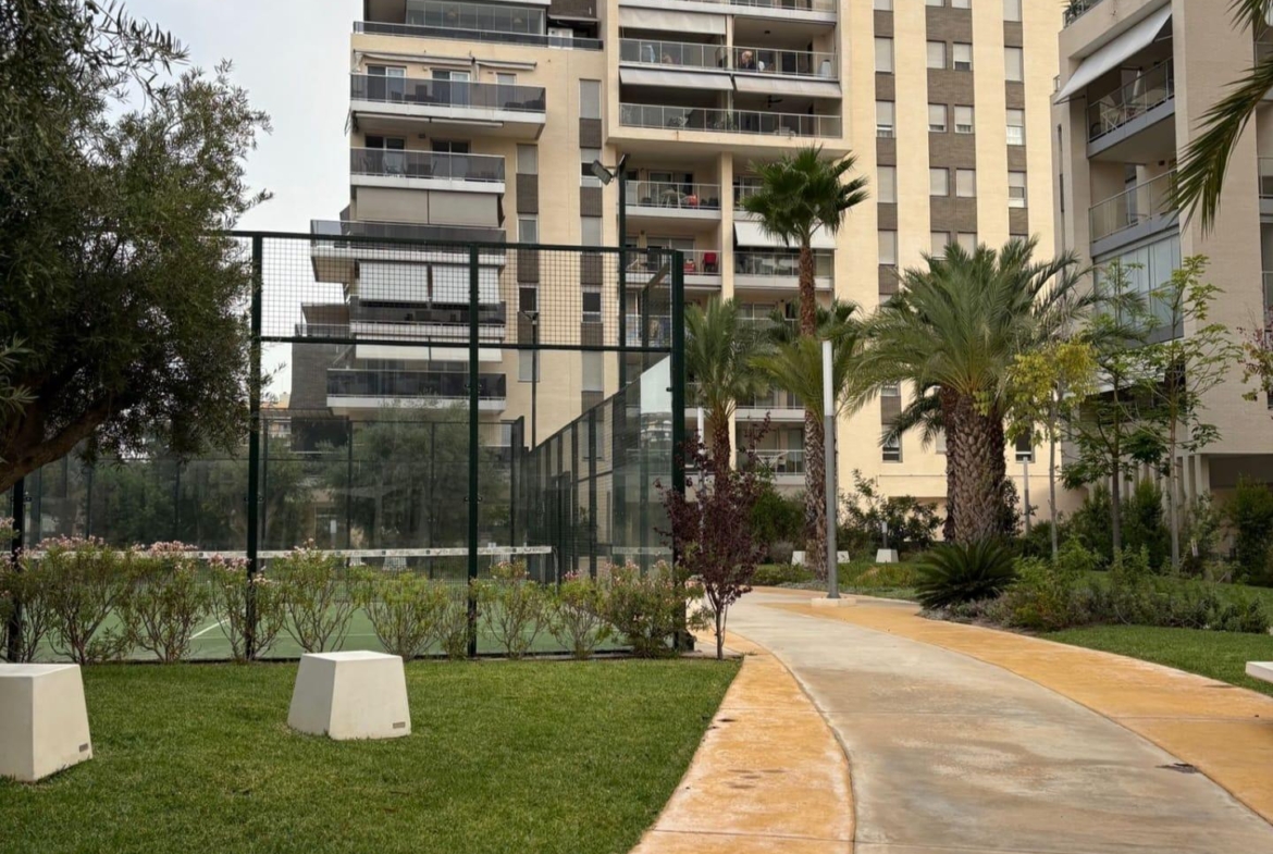 RESIDENCIAL ITACA, en Pau 5, bonito apartamento con gran terraza