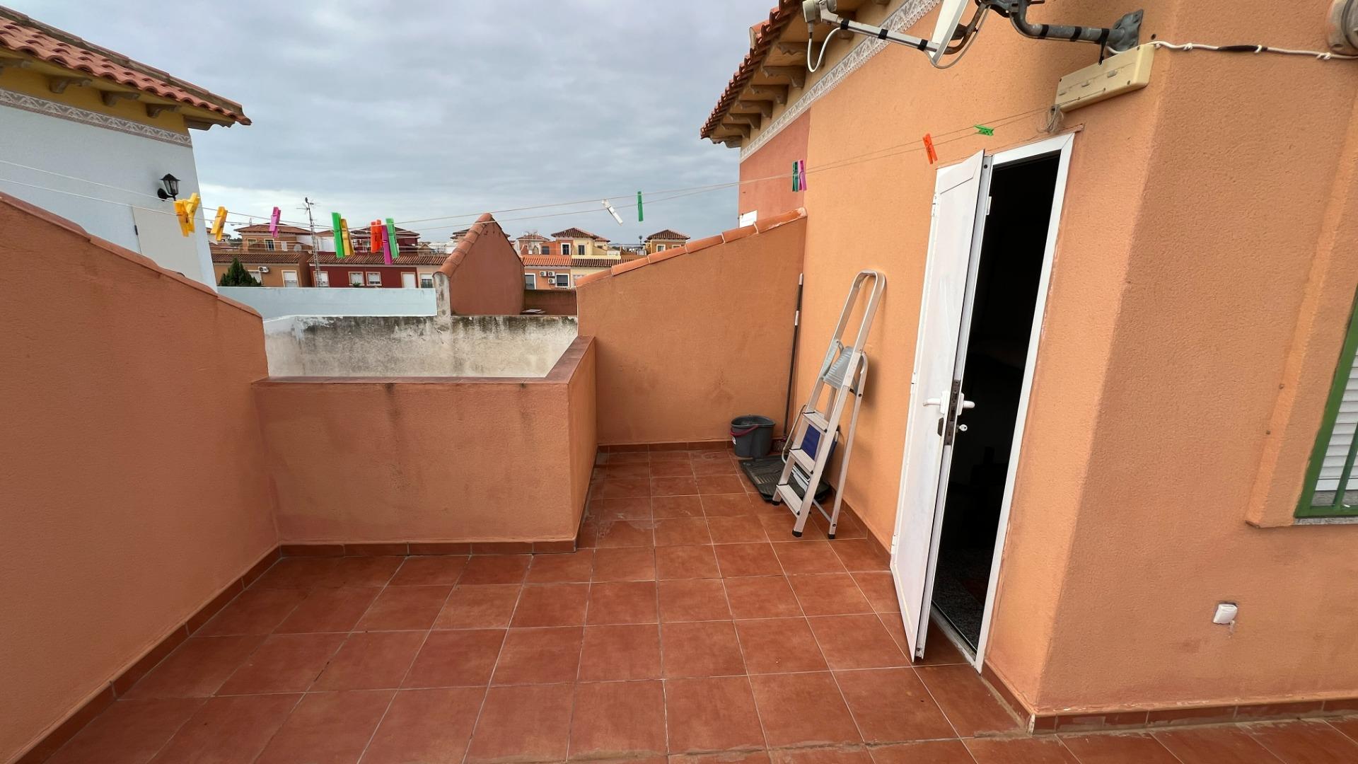 🏡 Your lakeside home with ☀️ solarium and 🌿 private garden in Torrevieja!