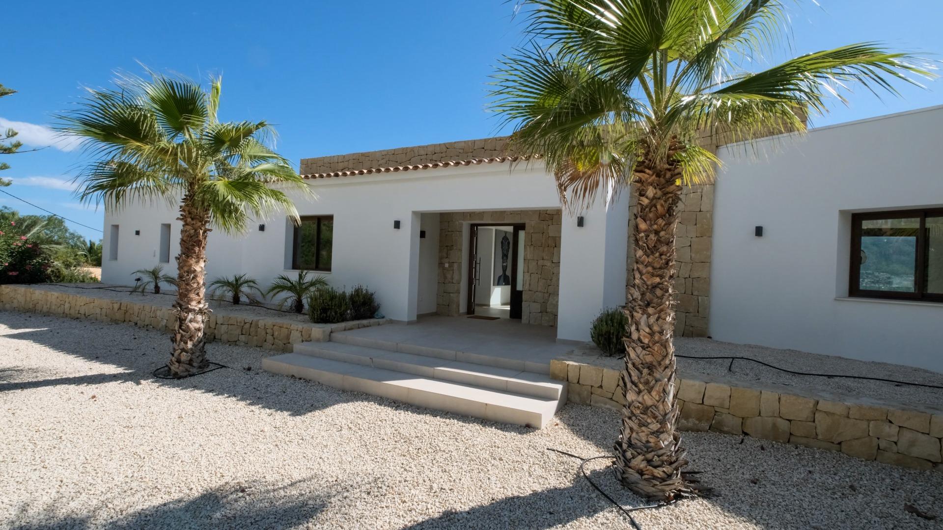 3-33-13 “Stunning Villa with scenic views to the sea and valle in Altea”