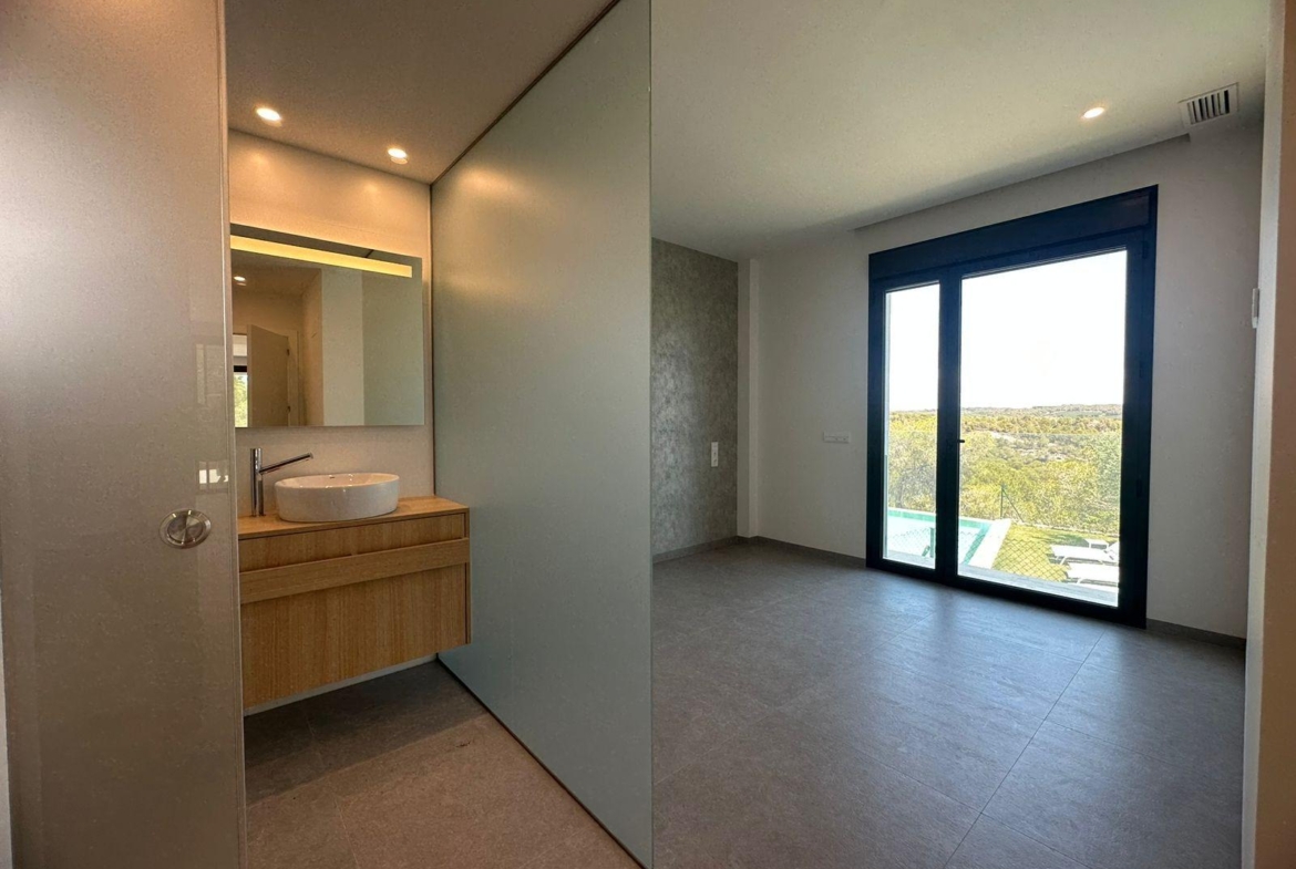 Nieuw appartement te koop in Las Colinas Golf Resort