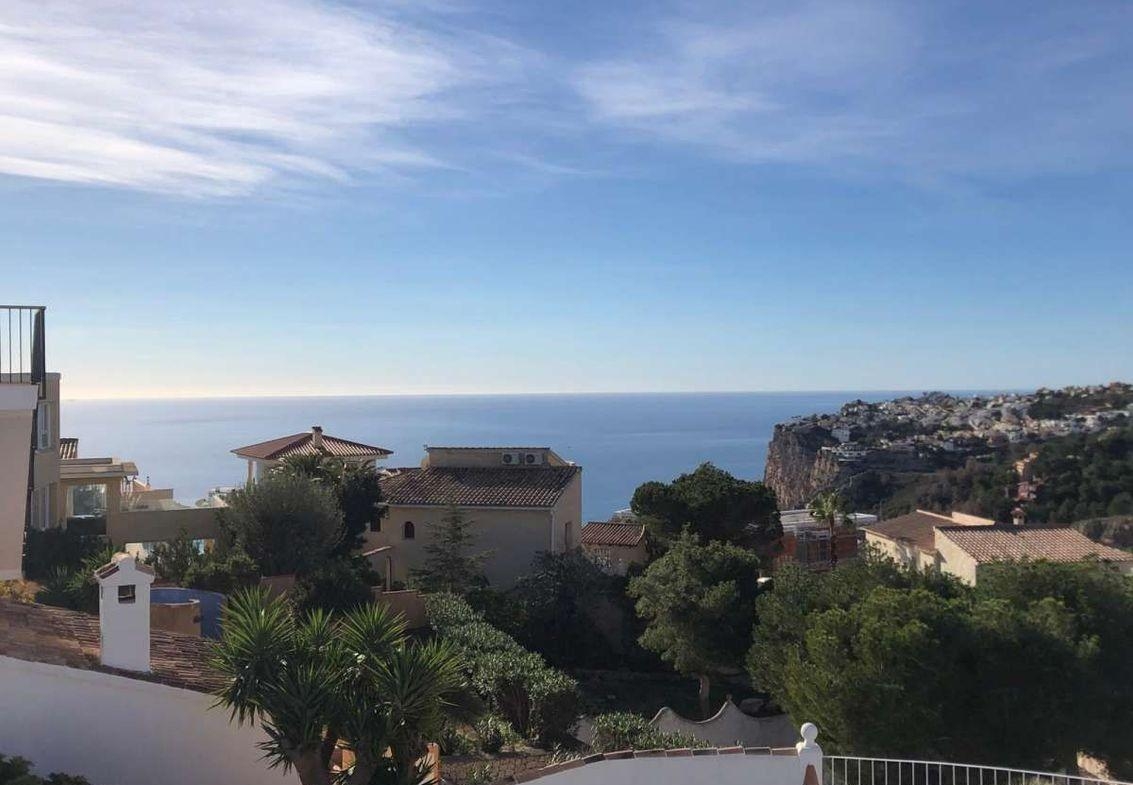 Villa with Sea Views in Cumbre del Sol 🏡🌊