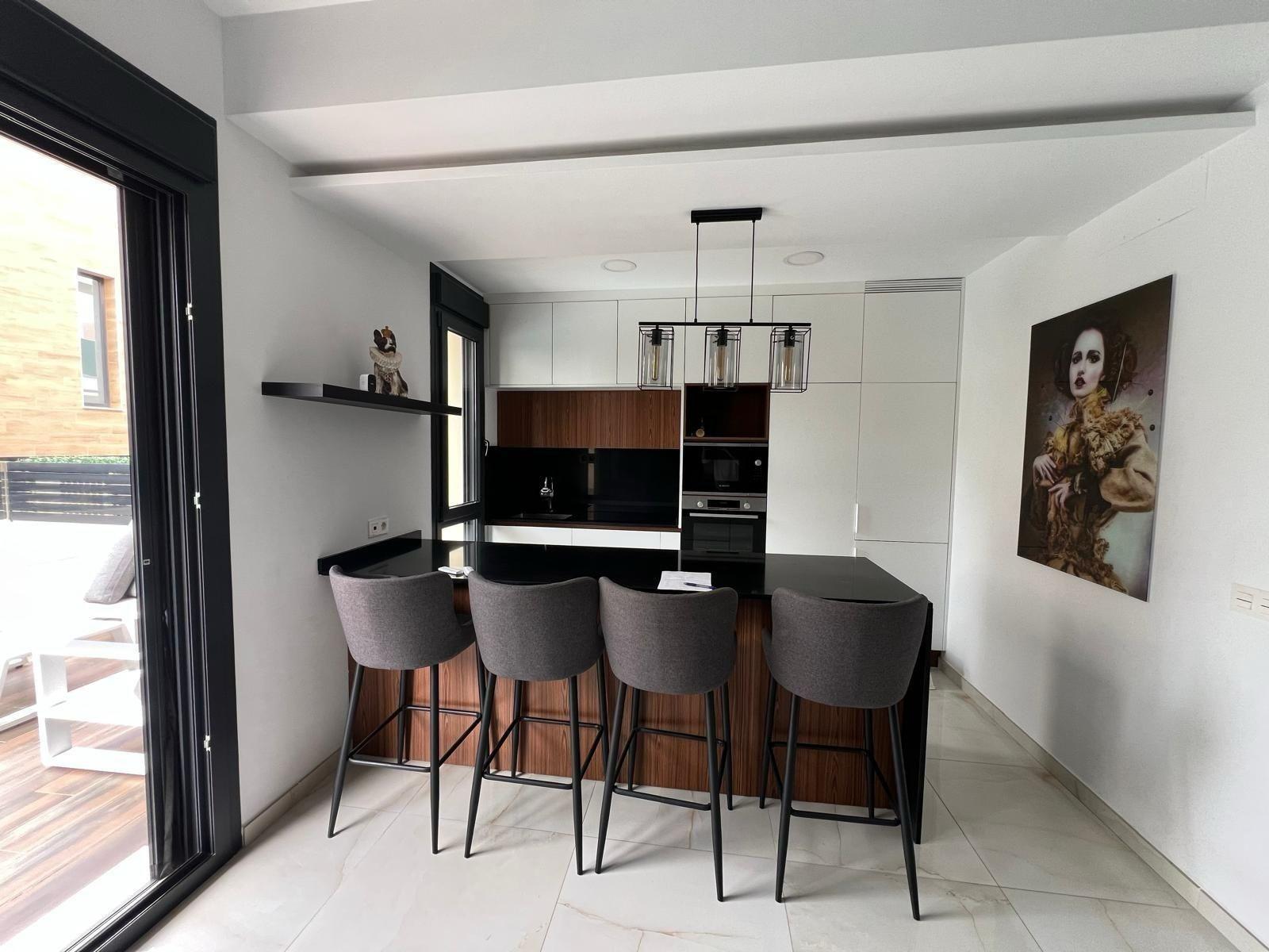 3-33-36 VILLA DE LUJO EN LOMAS DE CABO ROIG CON PISCINA PRIVADA Y PARCELA DE 200 M2. 3 DORM. 3 BAÑOS.