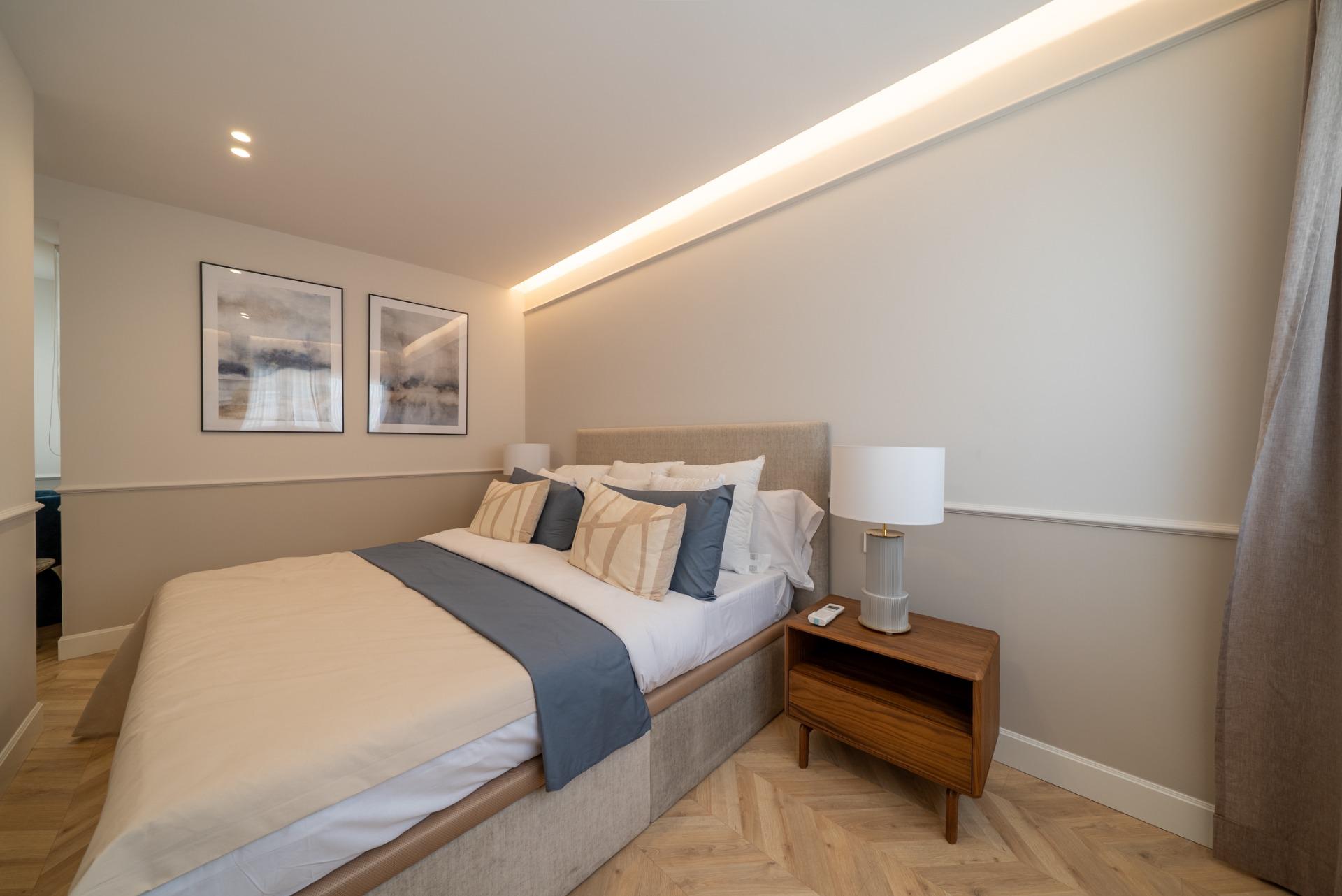 LUXURY HOUSING IN GOYA WITH PARKING SPACE