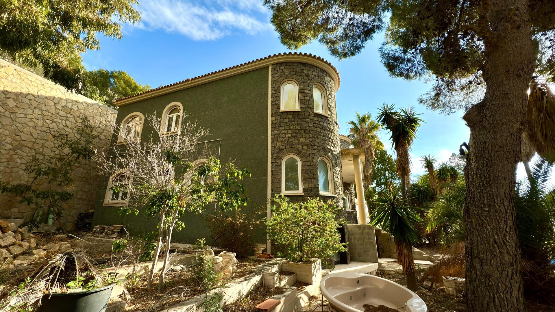 3-34-25 Mediterranean Luxury in Altea Hills: Exclusive Property with Spectacular Views and Unique Spaces