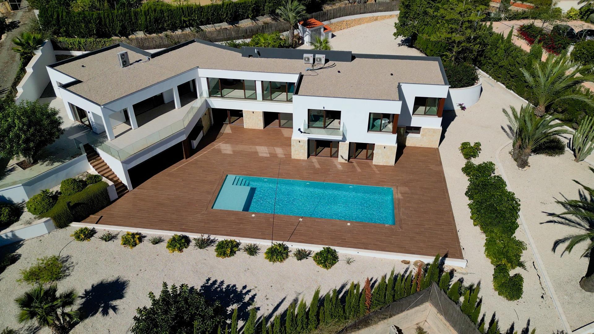 3-35-13 “Stunning Villa with scenic views to the sea and valle in Altea”