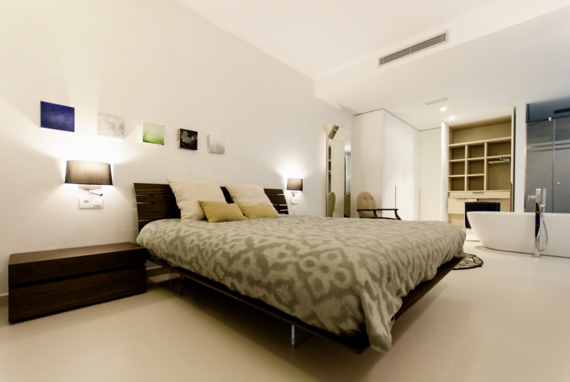 NEW CONSTRUCTION VILLAS 250 m FROM THE BEACH IN CAMPOAMOR