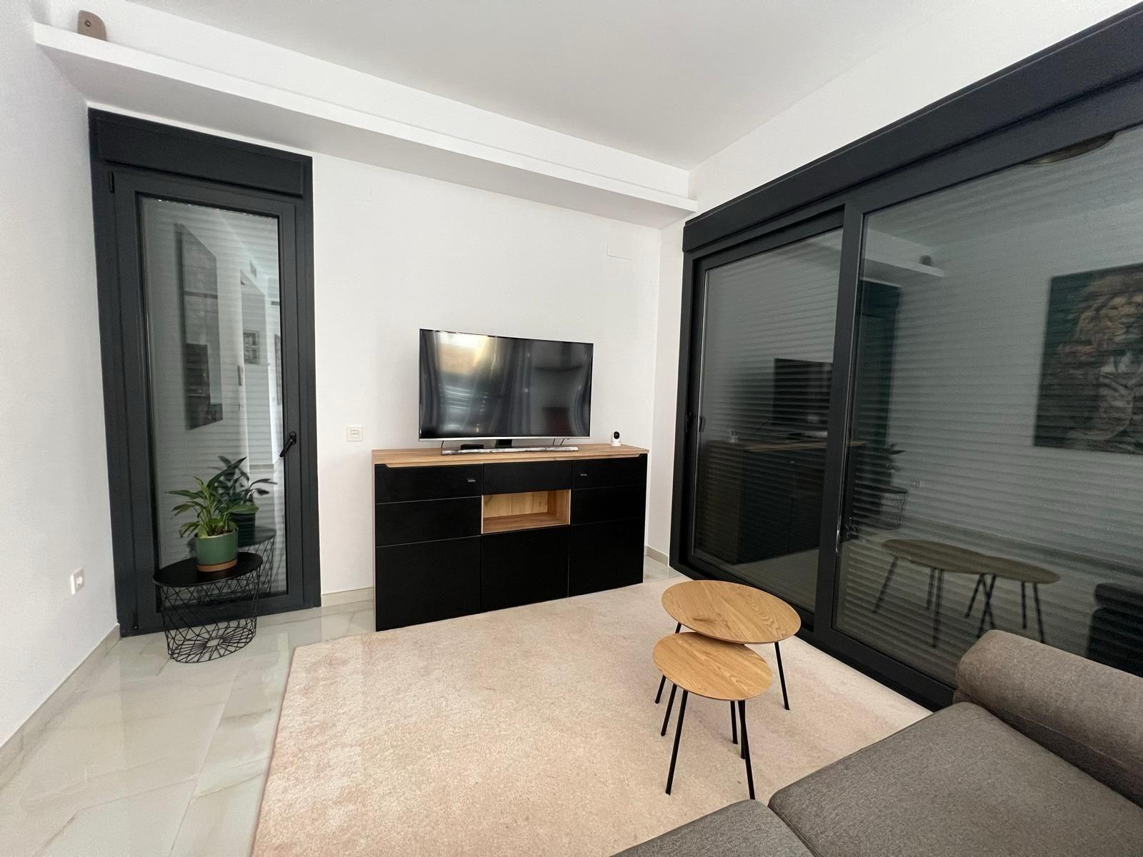 3-35-33 VILLA DE LUJO EN LOMAS DE CABO ROIG CON PISCINA PRIVADA Y PARCELA DE 200 M2. 3 DORM. 3 BAÑOS.