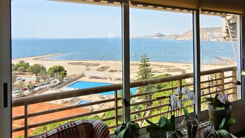 EXCLUSIVA VIVIENDA DE 178 METROS EN PRIMERA LÍNEA EN CABO HUERTAS