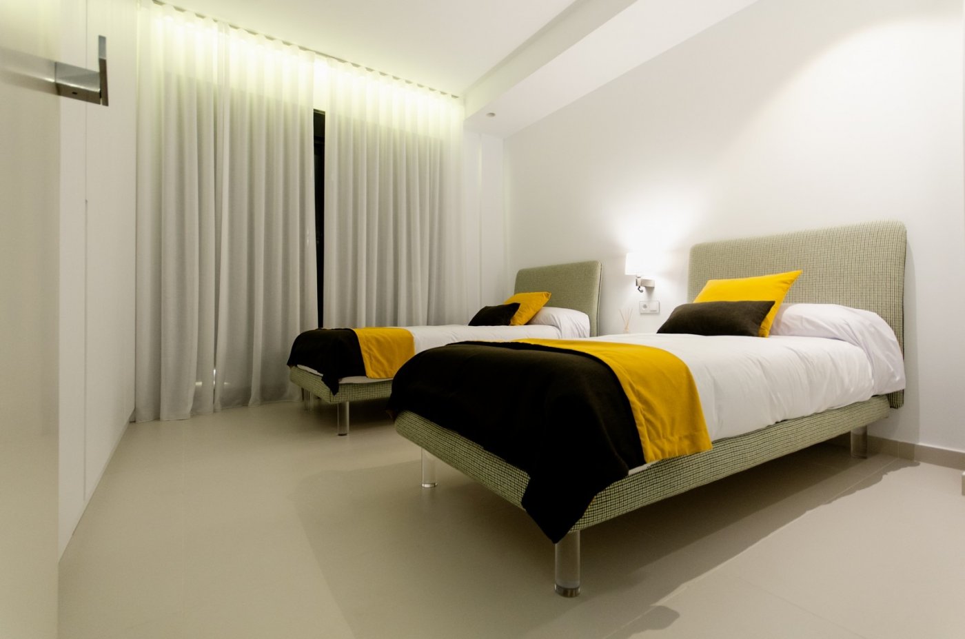 3-36-2 NEW CONSTRUCTION VILLAS 250 m FROM THE BEACH IN CAMPOAMOR