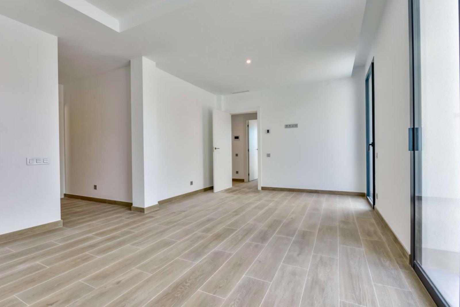 Nieuw gebouwde villa in Golf Bahía Luxe, ruimte en energie-efficiëntie