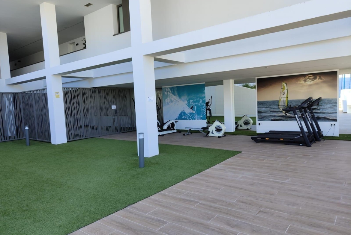 NIEUWE APPARTEMENT MET ZEEZICHTEN
