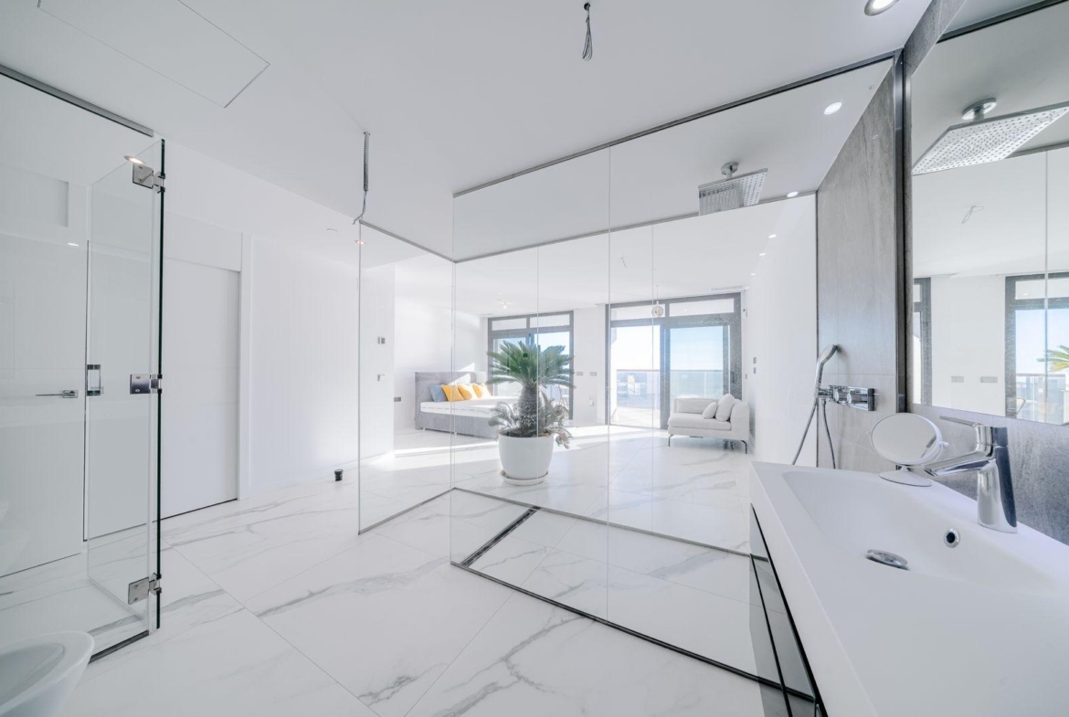 Premium Apartment at Sunset Cliffs – 29th Floor